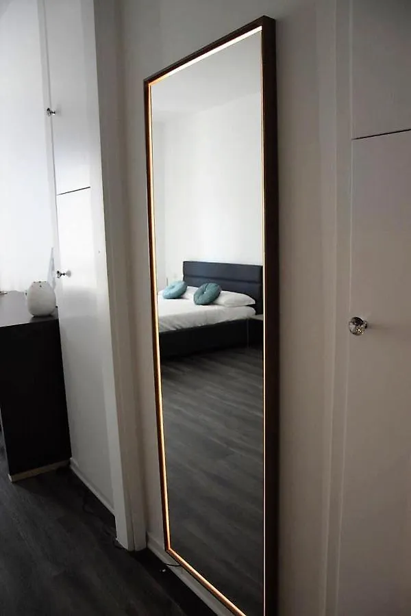 Accomodations Stazione Centrale Milano Italia